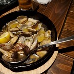 海鮮 イタリアンバル ルチアーノ - あさりがたっぷり入って良い出汁がつ出てました！