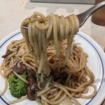 関谷スパゲティ EXPRESS - バシッと炒められた芳ばしさのあるパスタ