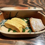 極楽温泉　匠の宿 - 朝食の卵焼きと焼き鮭