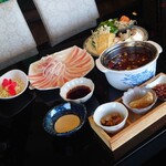 薔薇薬膳火鍋 - 料理写真: