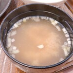 Tonkaratei - お味噌汁