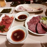 炭火焼肉ホルモンくう - おつまみ