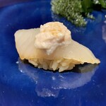 代官山 鮨 たけうち - カワハギ肝乗せ