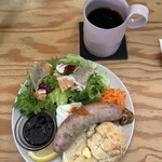 フルミナ - スコーンと豚ソーセージのランチ