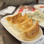 餃子 小籠包 福包酒場 - 焼き餃子¥429