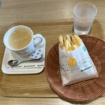 Mosubaga - フレンチフライポテトL＋ブレンドコーヒーのおかわり2杯目