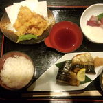 海鮮問屋 村上水産 鮮魚部 - 日替り定食（上方から）