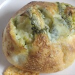 トイット Tiny Bakery - バジルチキン¥360