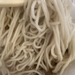 生粋 花のれん - 麺は中細ぱっつんタイプです。啜り具合がいいです。