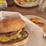 CRITTERS BURGER - 