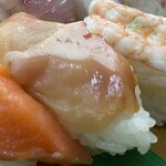 寿司一代 - 『お好み生寿司(1人前)』税込\600