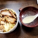 サンキ松井商店 - チャーシュー丼