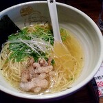 しおじん - てっちゃんラーメン着丼