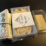 鶏卵問屋　中川幸商店 - だし巻きの他、いつもこの近くで鯖寿司と湯葉を買います