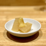洋食 おがた - お通し（大根ゆず味噌がけ）