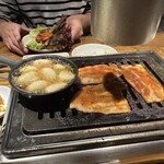 Yakiniku Tenyuu - 青森県産にんにく　ごま油で煮て塩付て食うと絶品