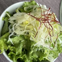 焼肉レストラン ロインズ 久茂地店 - サラダ