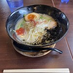 パイタンラーメン キャトル 鷹匠 - 