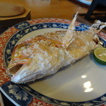 鍵屋 - レンコ鯛の塩焼き