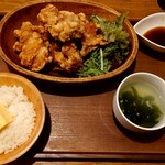 鶏バル HIGOYA - 鶏唐揚げ定食