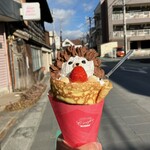 Crepe Smile - ハリネズミクレープ　イチゴ　700円(税込)