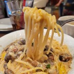 GIRONA - クリームパスタ クリームが濃厚なのでパスタに 絡んで美味しかったです