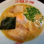 ニュー宝来 - たまごラーメン：810円