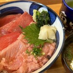 魚中 - 魚中丼（上）（¥1,595税込）