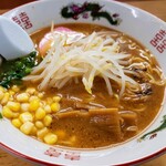 228059682 - ラーメン定食1000円の味噌ラーメン