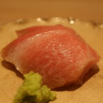 鮨 しみづ - 30日間熟成 北海道戸井産本鮪大トロアップ