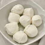 Osteria delle Travi di Bari - バーリはモッツァレッラの生産量が豊富で毎日フレッシュなものがいただけます