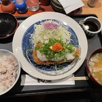 とんかつ とんQ - 五穀米、白菜と豆腐と卵の汁物