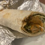 インディヤム - チキンカバブフランキーラップ 脱衣後