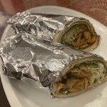 インディヤム - チキンカバブフランキーラップ 脱衣前