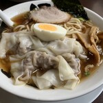 麺匠 大黒 - 特製肉ワンタン麺 醤油味 太麺 中盛り 900円♪