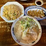 Hakata Ramen Ebisu - チャーハンセット