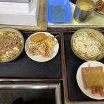 うどんや - そして会計後、隣にある無料薬味でパワーアップ！