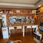 KICKY LINK CAFE - 店内のカウンタ―