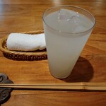 日本酒と旬菜 那古野 けのひ - 柚子酒ソーダ割りでスタート