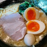 横浜家系ラーメン 岡本家 - 