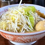 ラーメン 豚んち - 