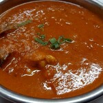 インド料理 ガンダァーラ - 日替わりカレー(ナスとチキンのカレー)