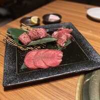 中目黒焼肉 登牛門 - 