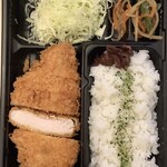 新宿さぼてん - 熟成三元麦豚　上ロースかつ弁当
            ¥940