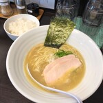 麺屋ゆるり。 - コラーゲン完飲必至のスープ