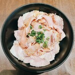 麺のようじ - レアチャーシュー丼　(350円)