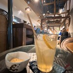 モリクニ カフェ＆バー - レモンジュース③