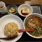 らーめん はせ川 - 半玉台湾ラーメンチャーハンセット