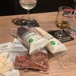 お酒の美術館 マルエイガレリア店 - 