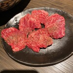 飛騨牛焼肉・韓国料理 丸明 - カルビです